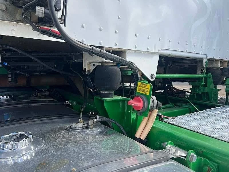 2020 Kenworth T909 6x4 prime mover 155 ton Recent Cummins engine work - Image 11