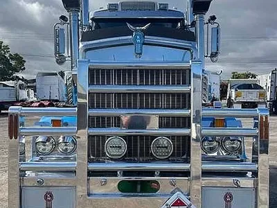 2020 Kenworth T909 6x4 prime mover 155 ton Recent Cummins engine work photo 13