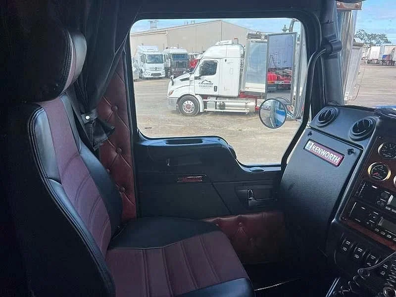 2020 Kenworth T909 6x4 prime mover 155 ton Recent Cummins engine work - Image 27