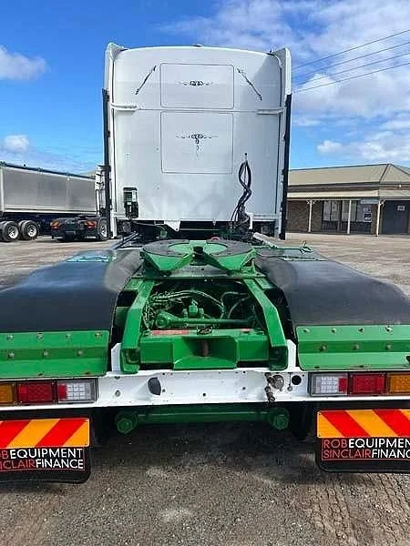 2020 Kenworth T909 6x4 prime mover 155 ton Recent Cummins engine work - Image 6