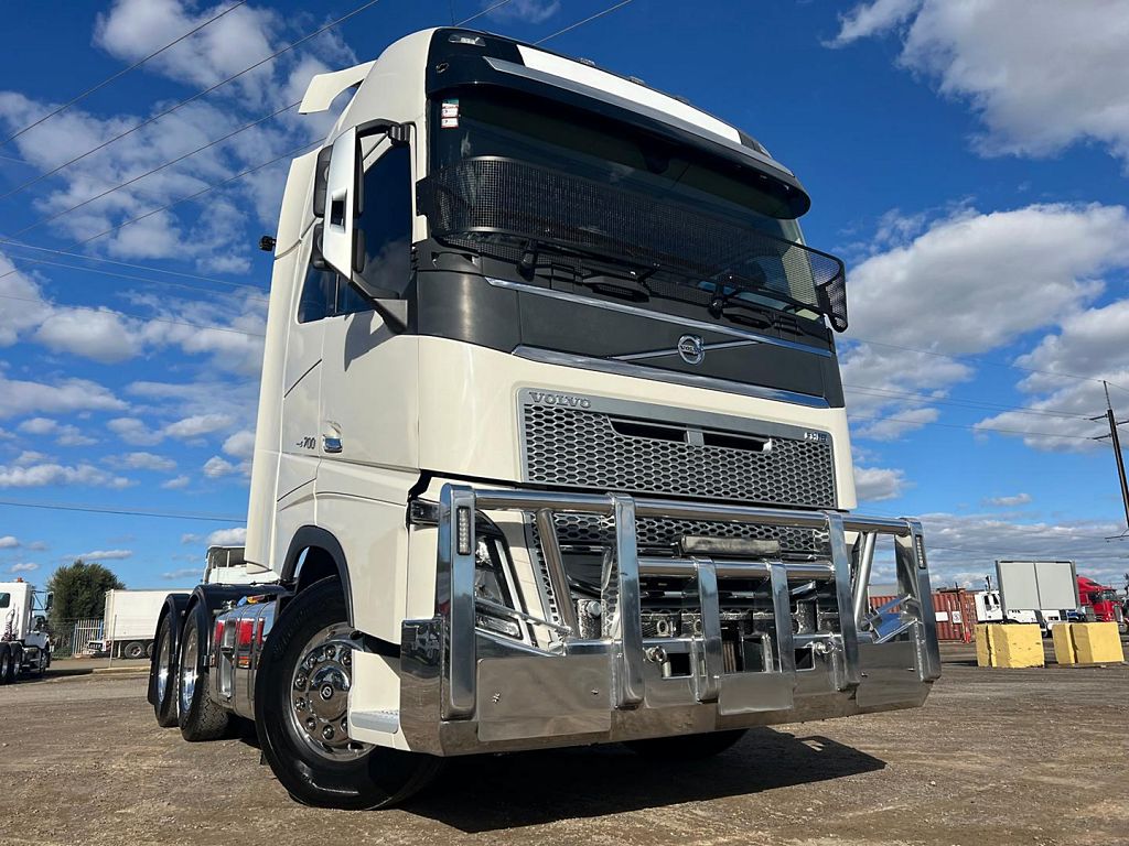 2021 Volvo FH600 GLOBETROTTER. 131 TONNE GCM SUBJECT TO APPLICATION. B DOUBLE/ROAD TRAIN