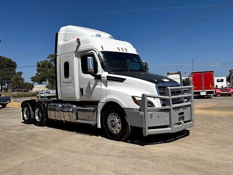 2021 Freightliner Cascadia 126 Prime Mover