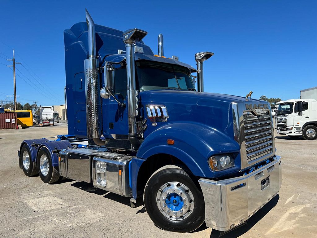 2020 Mack Superliner Mack Superliner